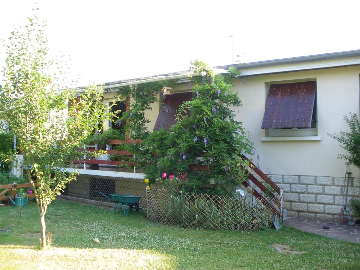 Chambre d'Hôtes - DOUCE NUI-THE Vernouillet  Extérieur photo